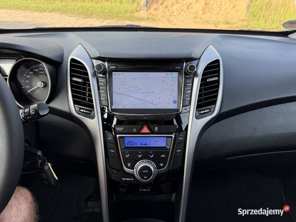Hyundai i30 16 BENZYNA Klimatronik Nawigacja czujnik deszczu Konin
