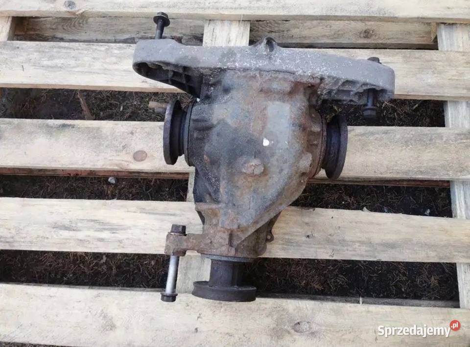 Dyfer dyferencjał BMW E38 728i manual 323 Żory