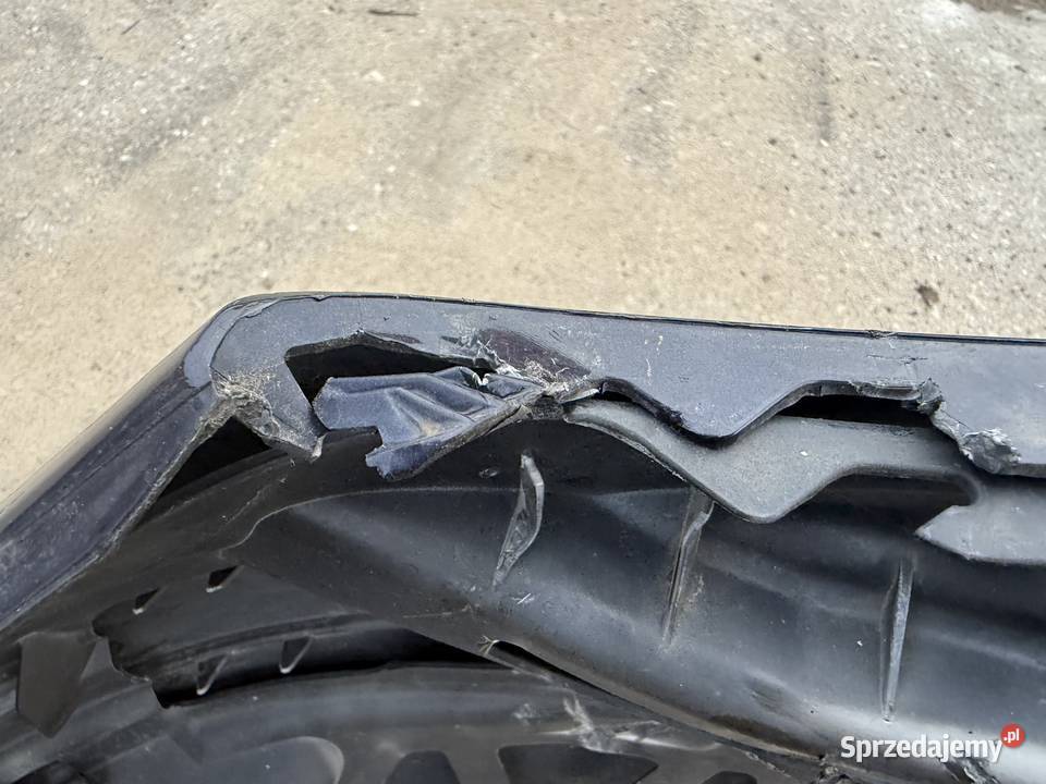 Mercedes 211 zderzak przód policy c359 Pozostałe Przemków sprzedam