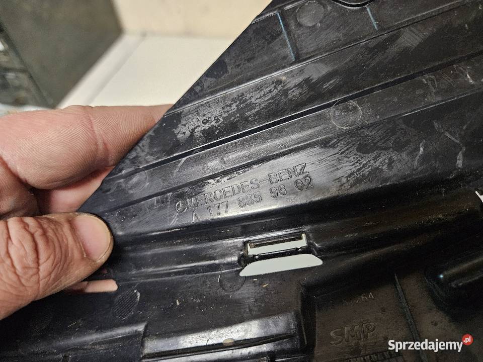 MERCEDES W177 ŚLIZG PRAWY ZDERZAKA PRZÓD Pozostałe Międzychód