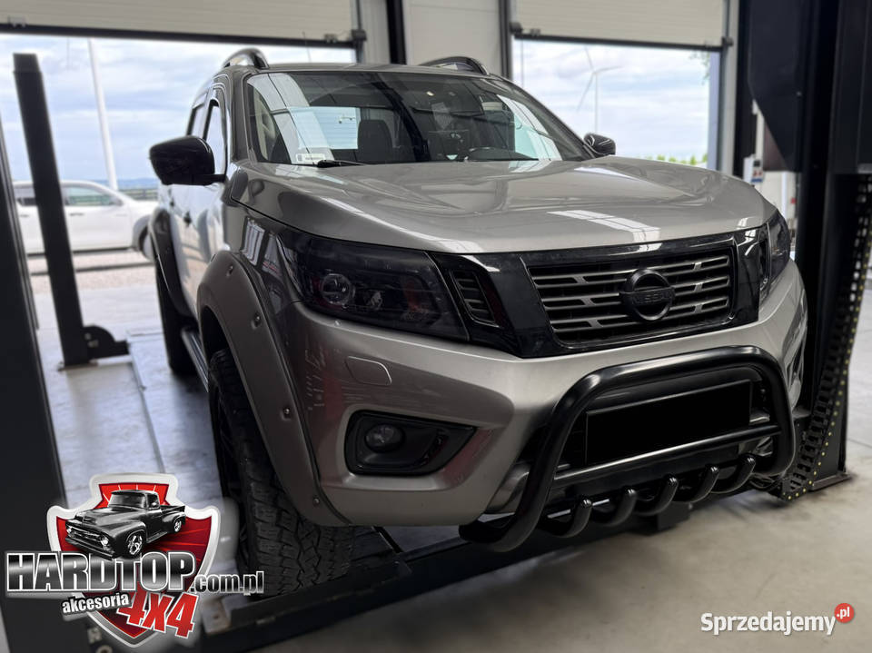 Orurowanie Przednie Czarne Niskie Kły Nissan Rok produkcji 2010 Pasłęk