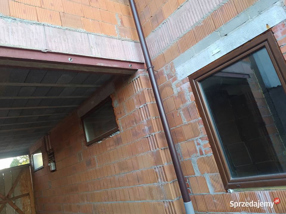 Dom w stanie deweloperskim z potencjałem