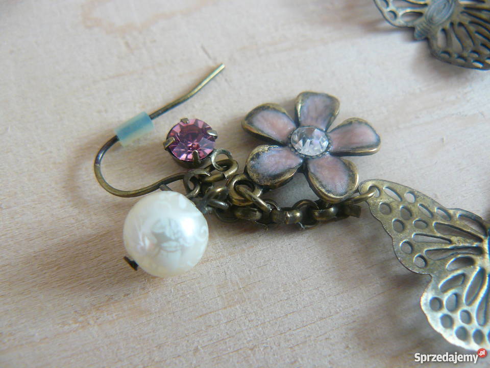 Kolczyki z motylem i kwiatkiem Wrocław