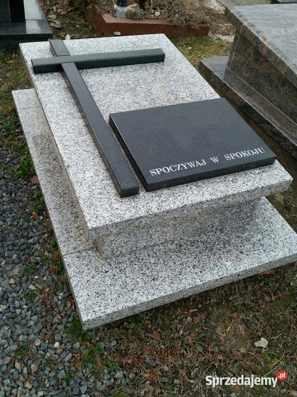 Nagrobek urnowy strzegomski szwed 750 Świdnica