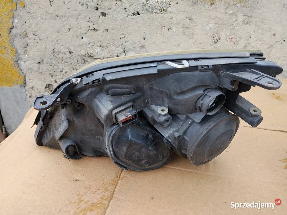 Lampy przednie opel Vectra C sedan hatchback osobowe kujawsko-pomorskie Posługowo