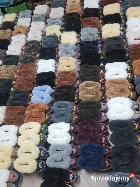 PANTOFLE BAMBOSZE KAPCIE ZAKOPIANKI KOŻUCHOWE