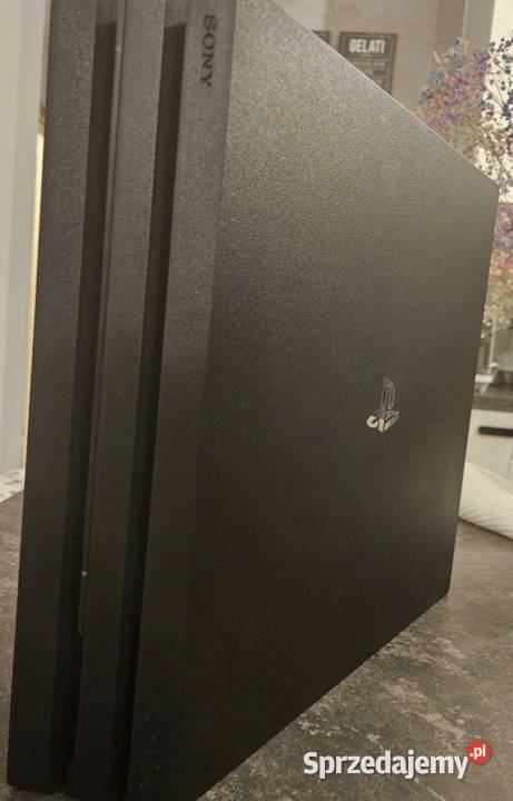 Playstation 4 PRO 1 TB używane