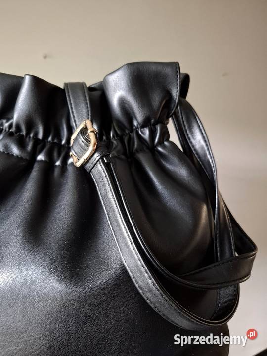 Torebka worek Wittchen czarna hobo bag miękka