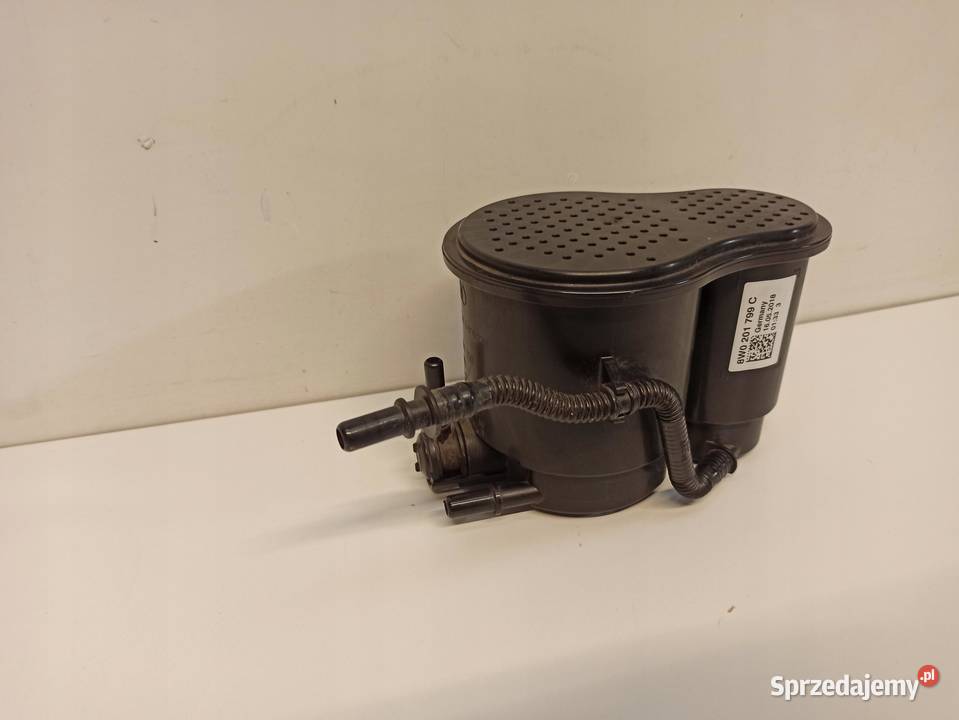 FILTR WĘGLOWY AUDI A5 A4 8W 8W0201799C