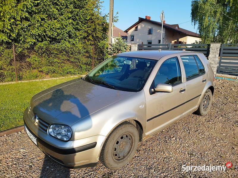 Vw Golf IV 14 Gaz na części Rok produkcji 2001 Volkswagen