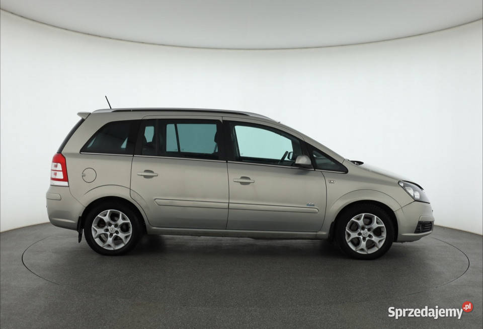 Opel Zafira 19 CDTI skórzana tapicerka Samochody osobowe mazowieckie Piaseczno