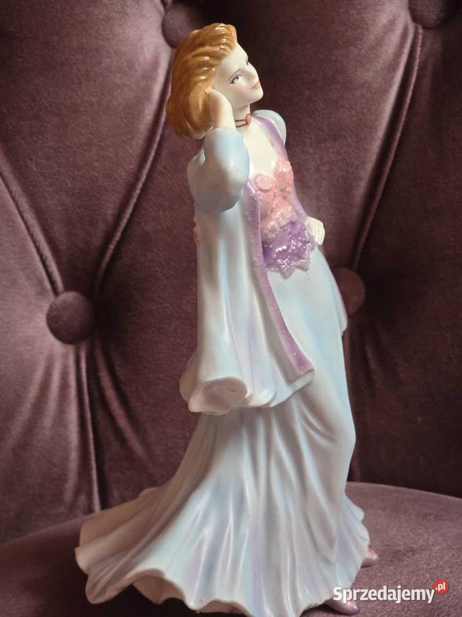 Przepiękne figurka Royal Worcester Porcelana i szkło Warszawa