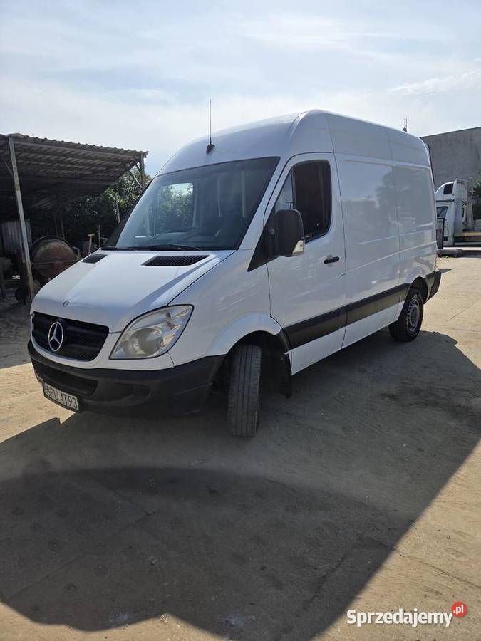Mercedes sprinter Mercedes-Benz Mrzezino