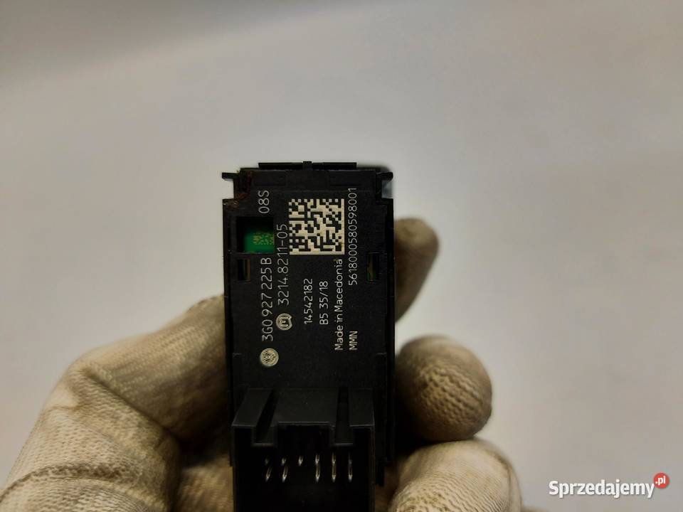 VW Arteon 3G8 2018r PRZEŁĄCZNIK HAMULCA RĘCZNEGO Panele sterowania, przełączniki