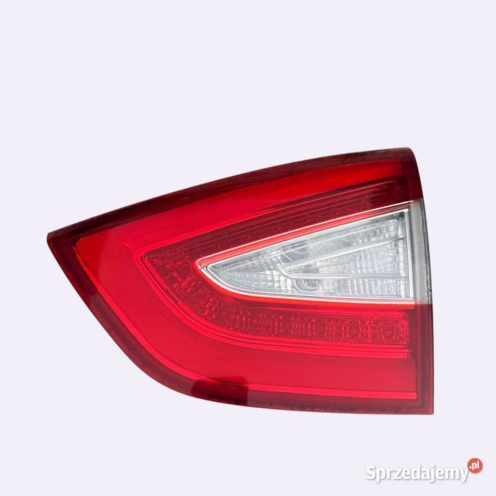 Lampa tylna Prawa w klapę bagażnika 924042Y500