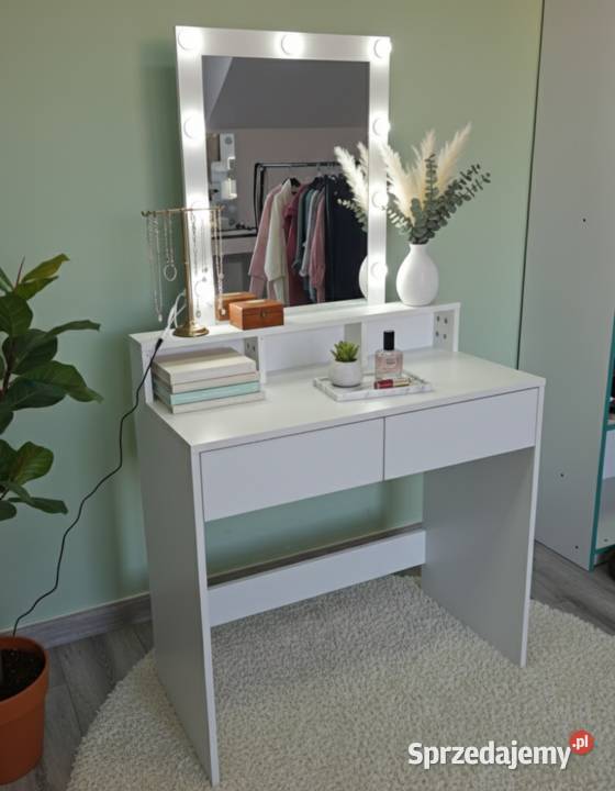 Toaletka kosmetyczna nowa tk004