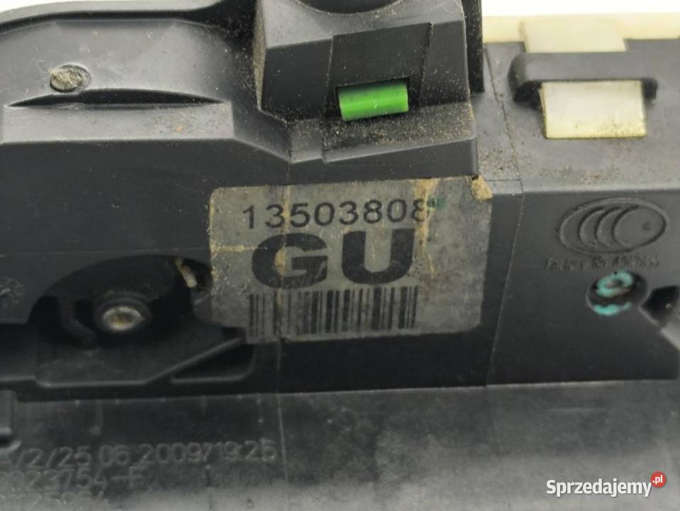 ZAMEK DRZWI PRAWY TYŁ OPEL INSIGNIA A 20CDTI