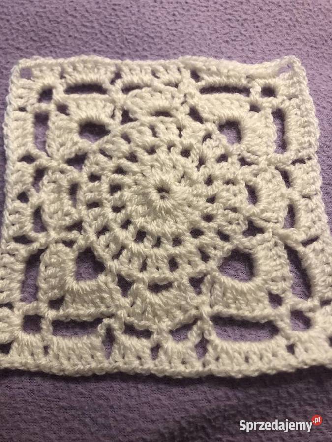 kwadraty Babuni na szydełku poduszki narzuty Zegrze