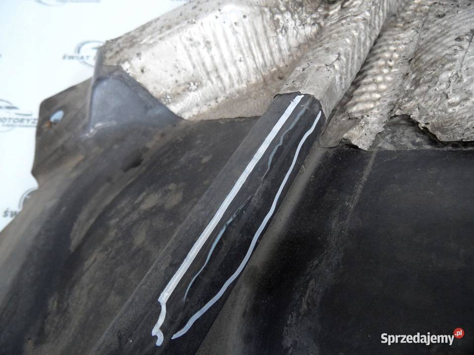 MERCEDES E IV W212 12r nadkole prawe tył