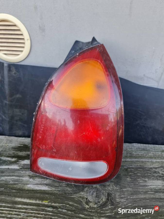 Hyundai Lantra prawy tył lampa śląskie