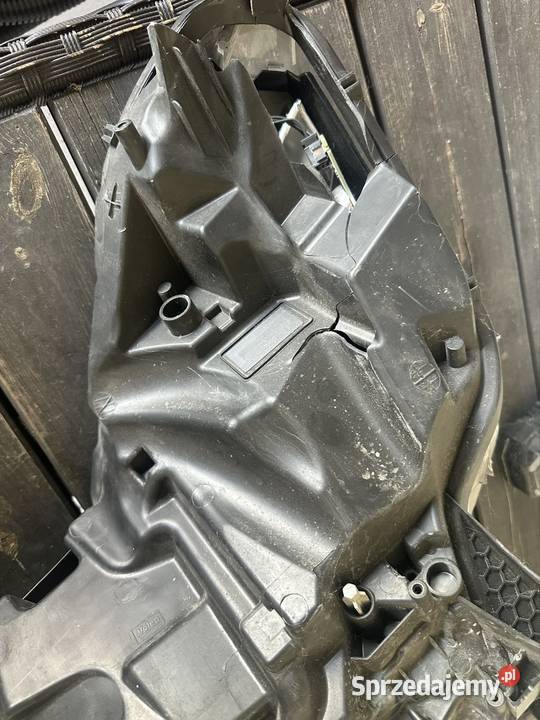 89908677 9807241680 Uszkodzona lampa peugeot 508 Lampy przednie