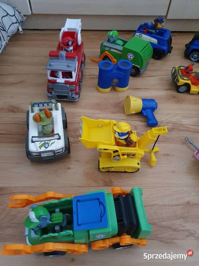 Zestaw zabawek Psi Patrol 11 figurek i 11 sprzedam