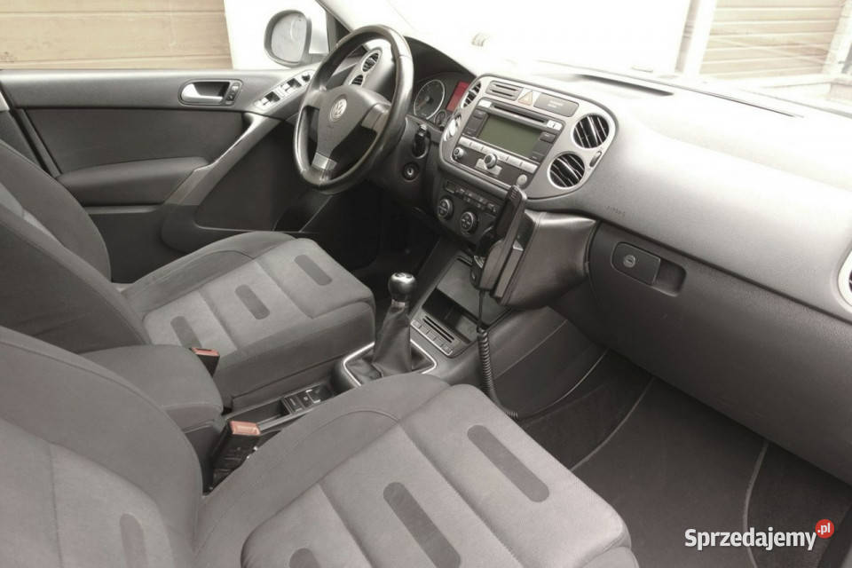 Volkswagen Tiguan 4x4 Serwis Pewne Auto srebrny mazowieckie Płońsk sprzedam