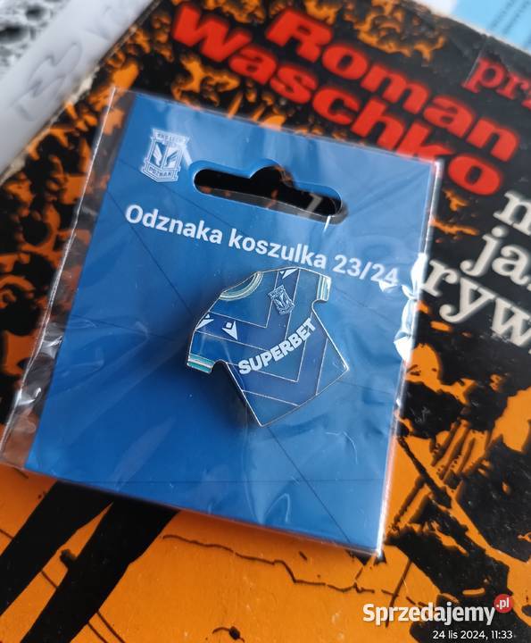 Odznaki klubowe na wymianę Wronki