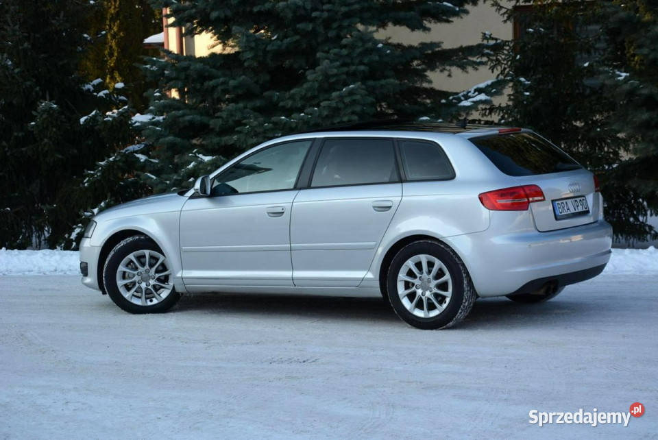 Audi A3 Sportback Lift DSG Panorama Skóry Duża ASR (kontrola trakcji)