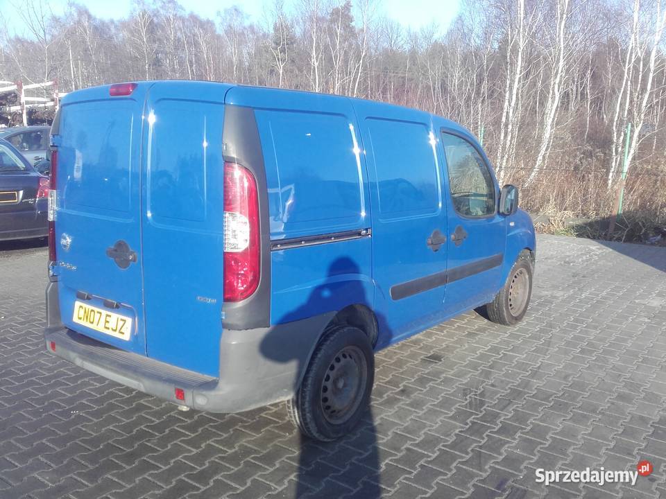 FIAT DOBLO CARGO DRZWI PRZESUWNE Z OBU STRON komputer pokładowy Tarnów sprzedam