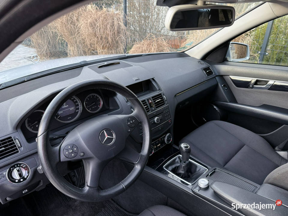 Mercedes C 180 NOWY ROZRZĄD zadbana 100 wielofunkcyjna kierownica Mercedes-Benz Poznań