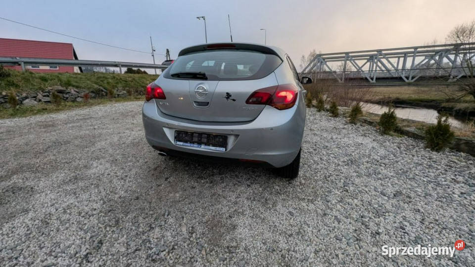 Opel Astra 14 benzyna 140 Cosmo J 20092019 wspomaganie kierownicy Kamienna Góra