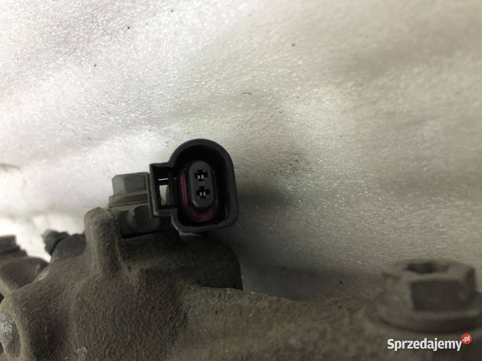 ZACISK PRAWY PRZÓD VOLKSWAGEN TOURAN III osobowe