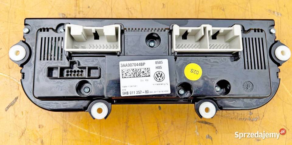 VW PASSAT B7 CC PANEL KLIMATYZACJI 3AA907044BA Radom