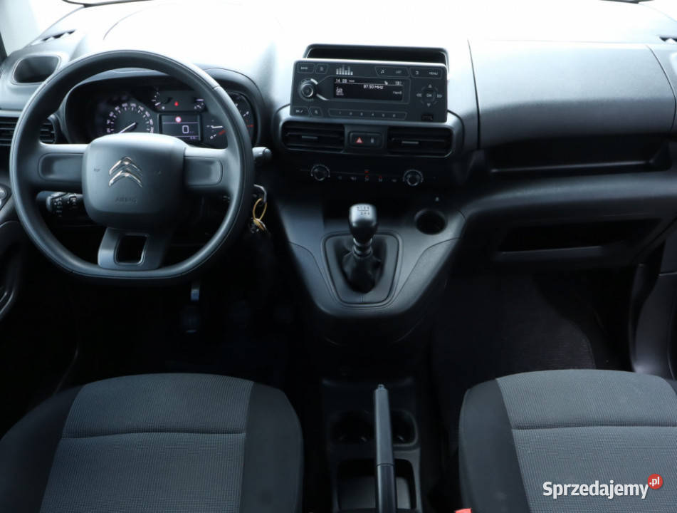Citroen Berlingo 12 PureTech gniazdo USB Piaseczno
