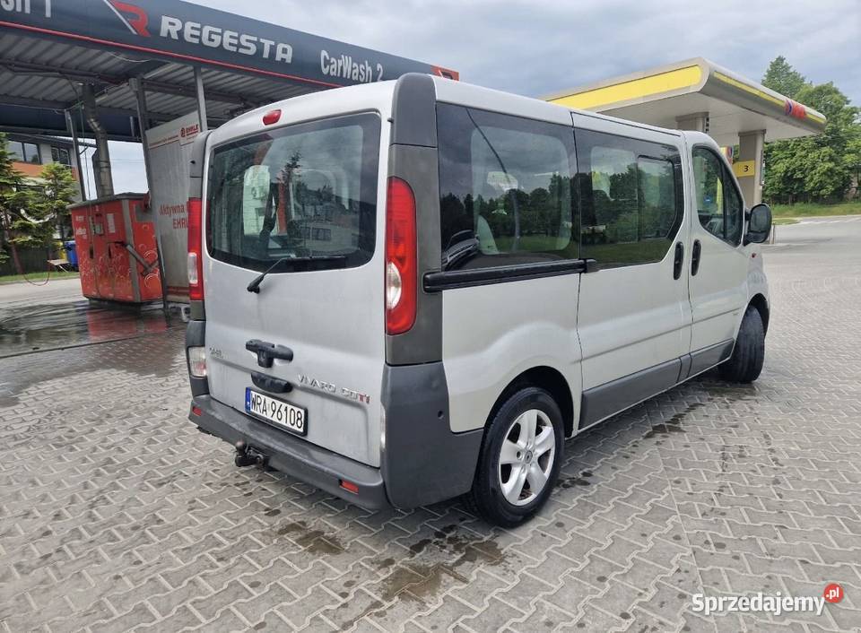 Opel Vivaro 20 114 2006 9osobowe manualna Pińczów