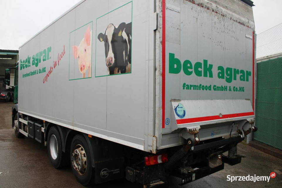 Mercedes 2545 kontener z winda do palet Kontenery Warszawa