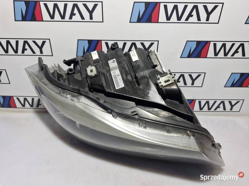 BMW E90 E91 LAMPA PRAWY PRZÓD ORYGINAŁ 7202584 Lampy przednie
