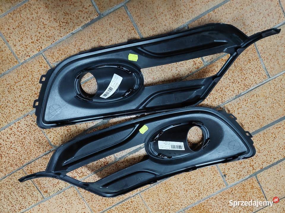 RENAULT Megan 3 III kratka zderzaka pl lubelskie Osmolice Pierwsze