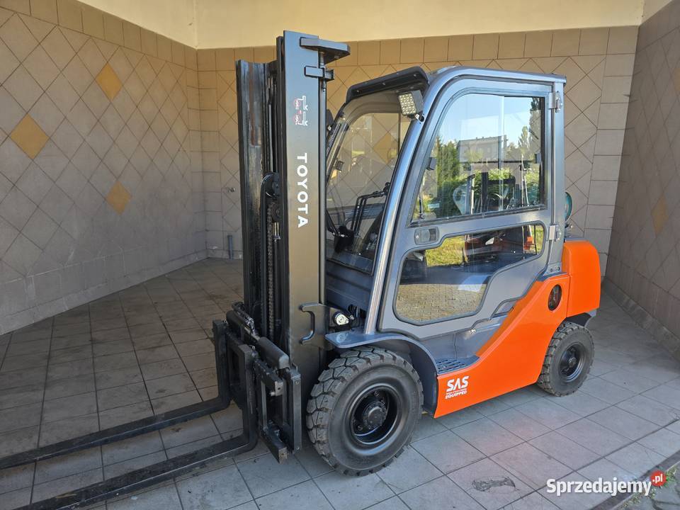 Wózek Widłowy TOYOTA 8FGF25 przesuw wolny skok Lędziny