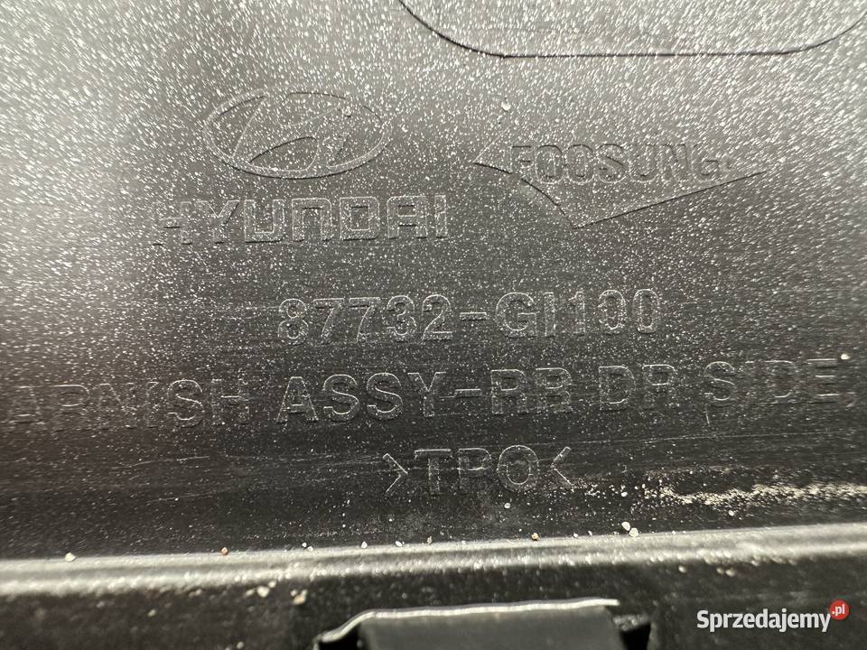 HUYNDAI IONIQ V 5 22 LISTWA NA DRZWI PRAWA TYŁ Międzychód sprzedam