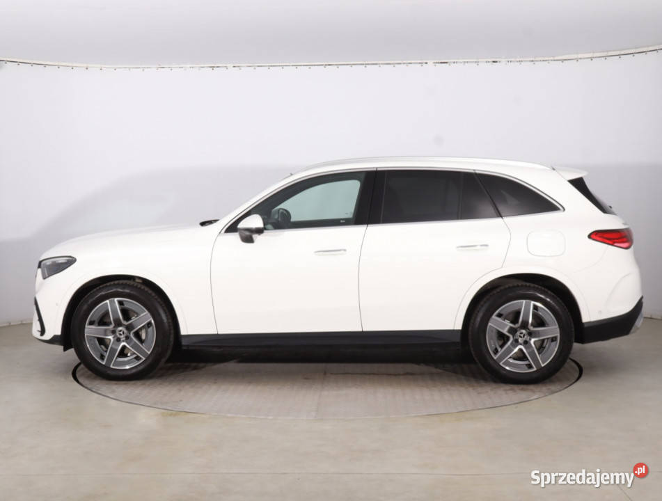 Mercedes GLC GLC 300 e 4MATIC regulowane zawieszenie sprzedam