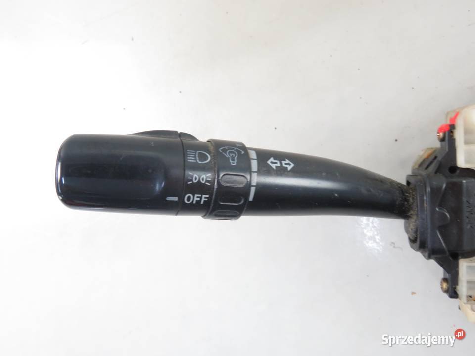 PRZEŁĄCZNIK ZESPOLONY SUBARU FORESTER 83111FC07