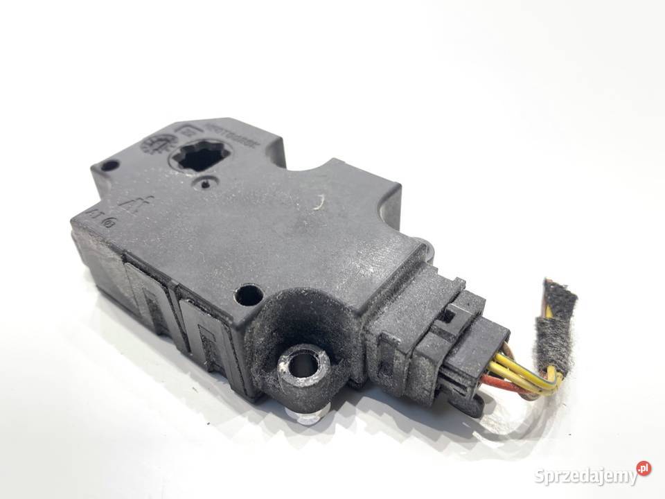 SILNIK NAGRZEWNICY AUDI CZ1139300857 A7 4G 1018