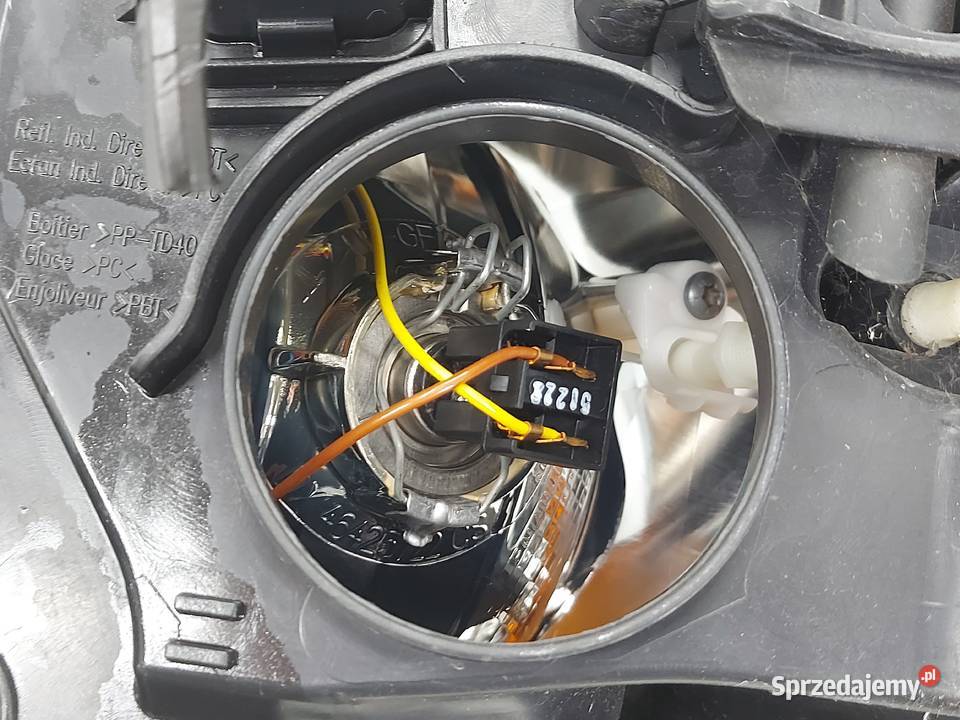 CITROEN DS4 12r lampa prawa przód 9674903680 osobowe