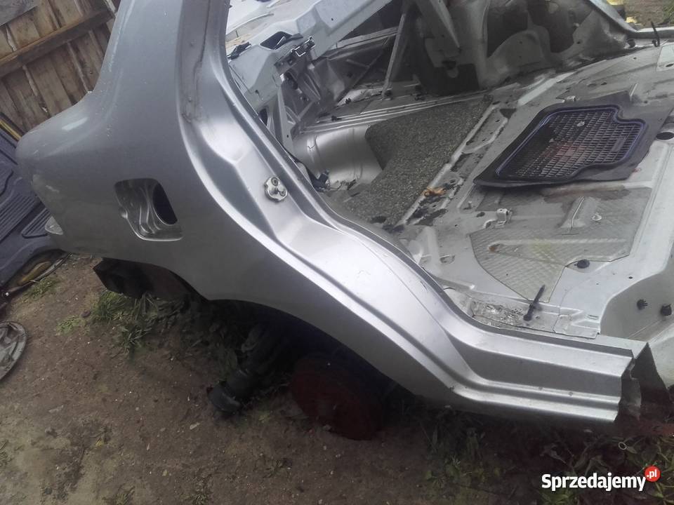 Fiat Albea Prawy tylny błotnik ćwiartka Ksawerów