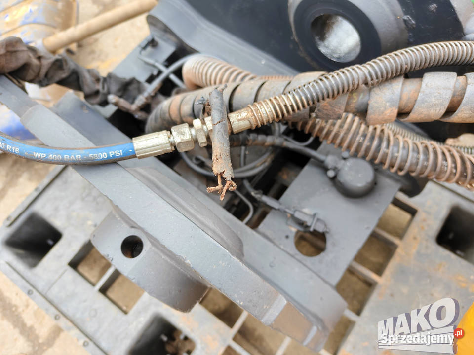 Szybkozłącze hydrauliczne OQ60 S60 OilQuick60 Ostrowiec Świętokrzyski