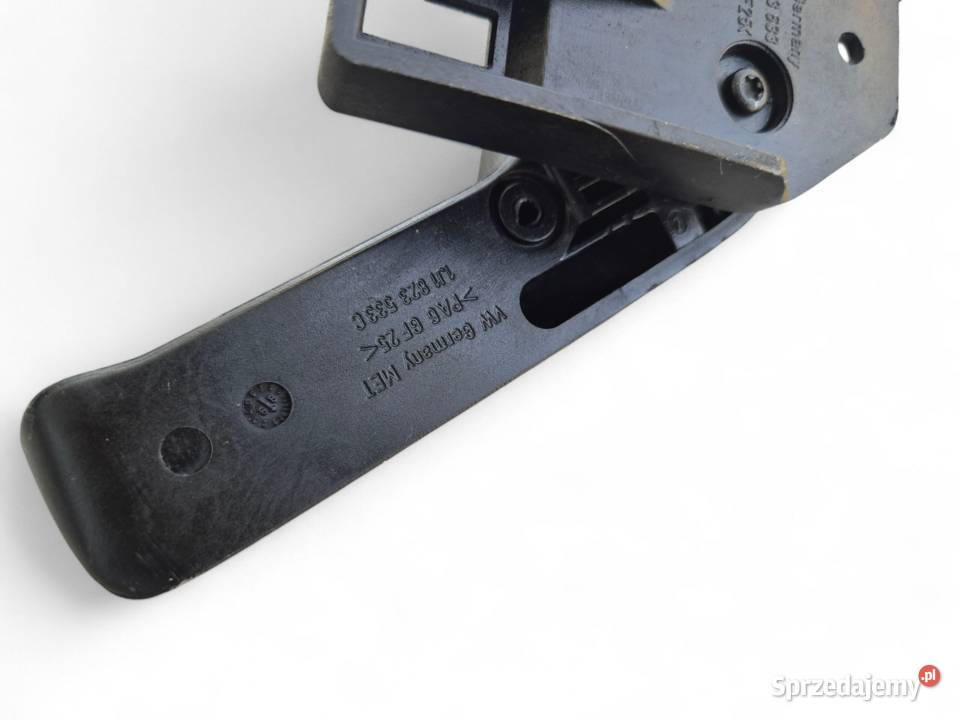 RĄCZKA OTWIERANIA MASKI VW GOLF IV 4 1J1823633 Wyposażenie wnętrza Działoszyce sprzedam