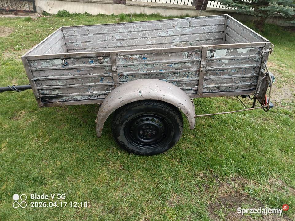 Przyczepka samochodowa