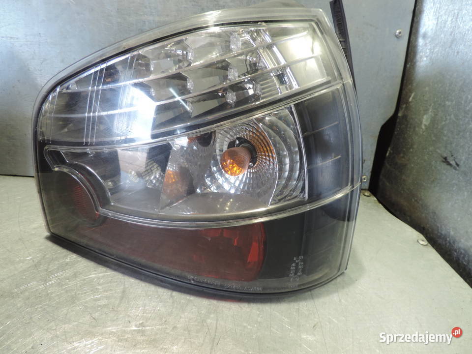 AUDI A3 8L FL LAMPA PRAWY TYŁ małopolskie Nowy Sącz